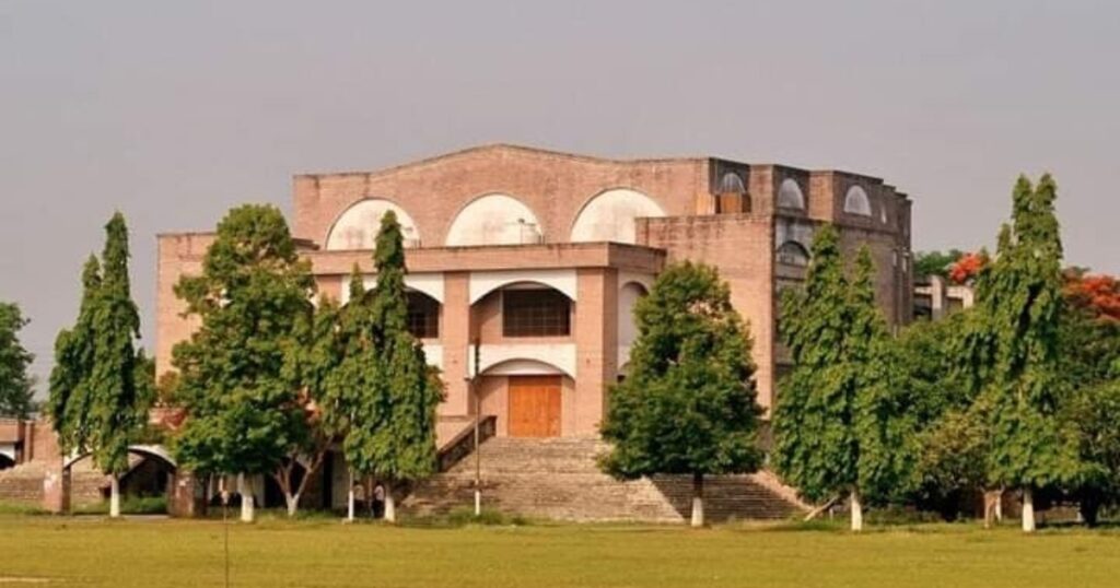 ৩৮ দিনের ছুটিতে ইবি, বিভাগ চাইলে চলবে পরীক্ষা ও অনলাইন ক্লাস