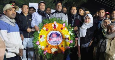 শহিদ মিনারে দীঘিনালা উপজেলা বিএনপির শ্রদ্ধা