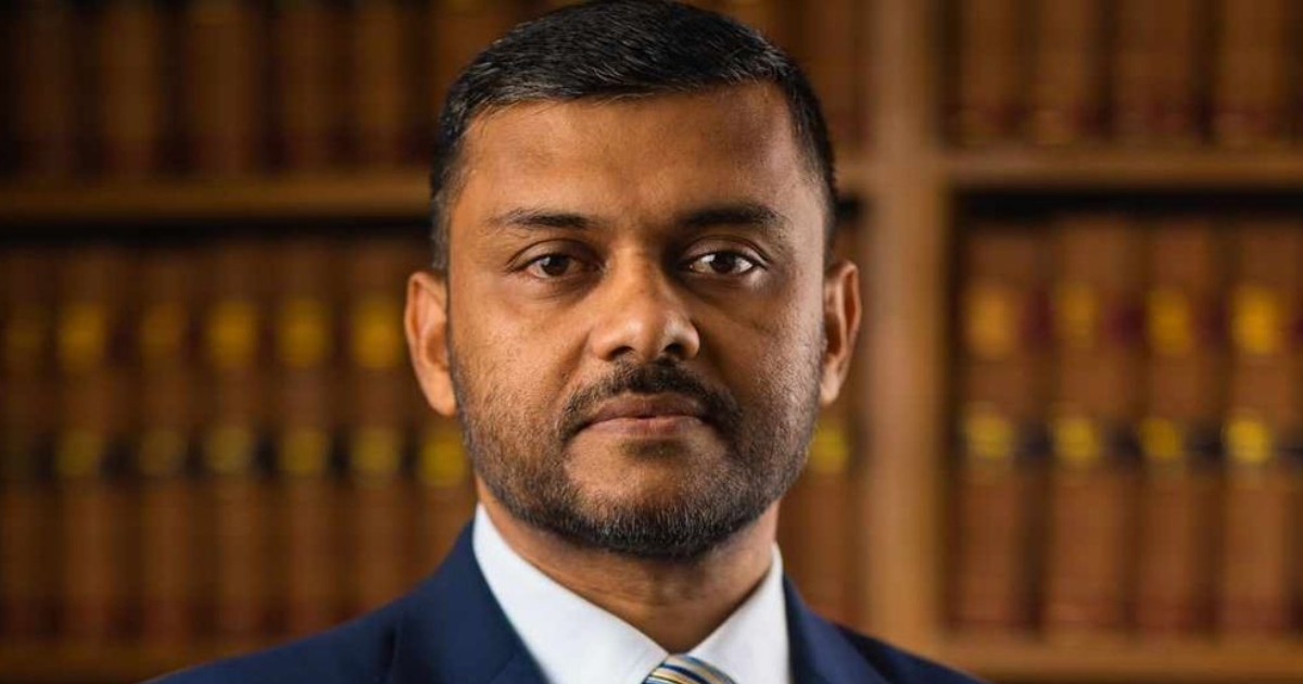 এবার শিশির মনিরের ২ শব্দের ফেসবুক স্ট্যাটাস, ‘ইনসাফ ইনসাফ’ যা মুহূর্তেই ভাইরাল হয়ে যায় নেটদুনিয়ায়