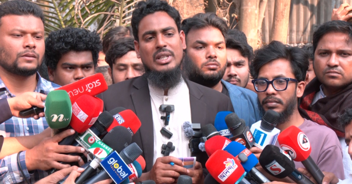 বিএনপি একদিকে ফ্যামিলি কার্ডের কথা বলে, অন্যদিকে ফ্যামিলিতেই হামলা চালায় : আখতার হোসেন