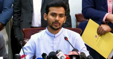 ‘ইন্টেরিমকে বিনাভোটের সরকার’ গালি দেওয়া দলটি এখন বিনাভোটের মেয়র দিচ্ছে : আসিফ