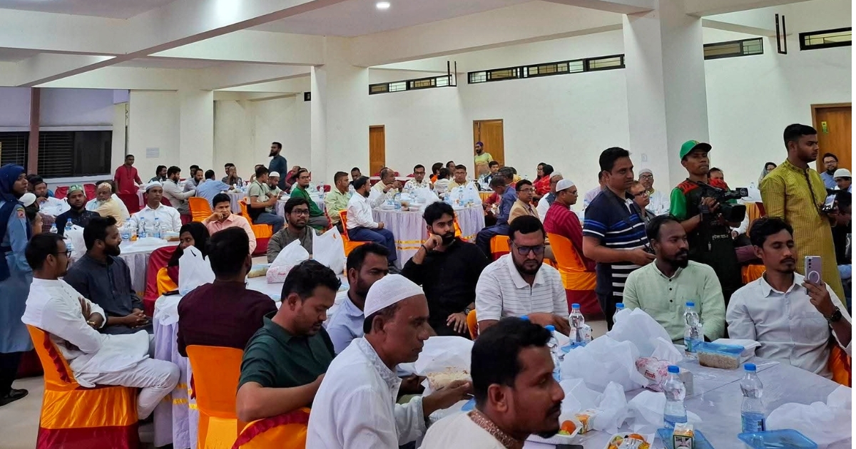 নজরুল বিশ্ববিদ্যালয়ে কেন্দ্রীয় ইফতার ও দোয়া মাহফিল অনুষ্ঠিত