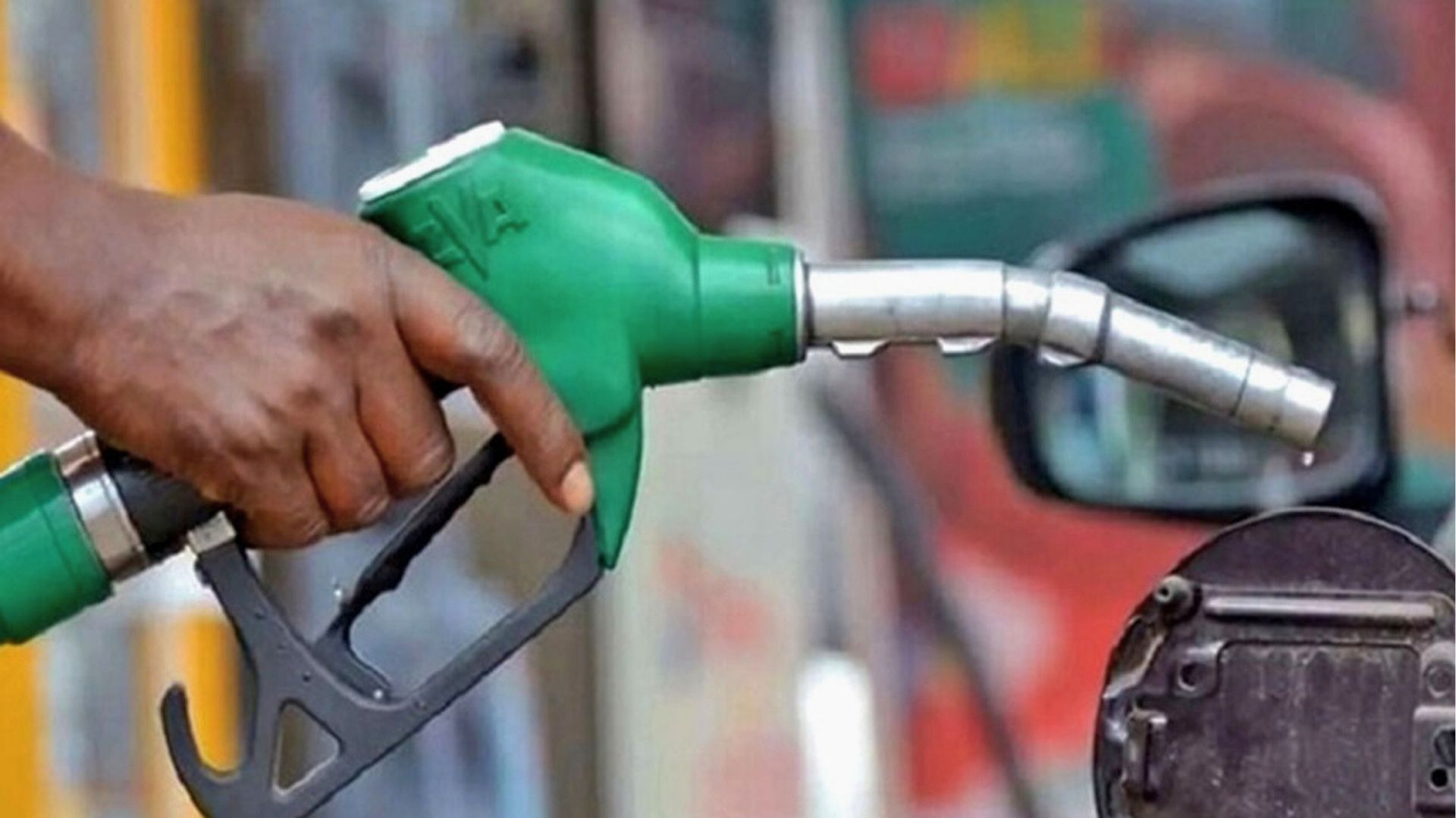 ফেব্রুয়ারি মাসের জন্য ২ টাকা কমলো জ্বালানি তেলের দাম