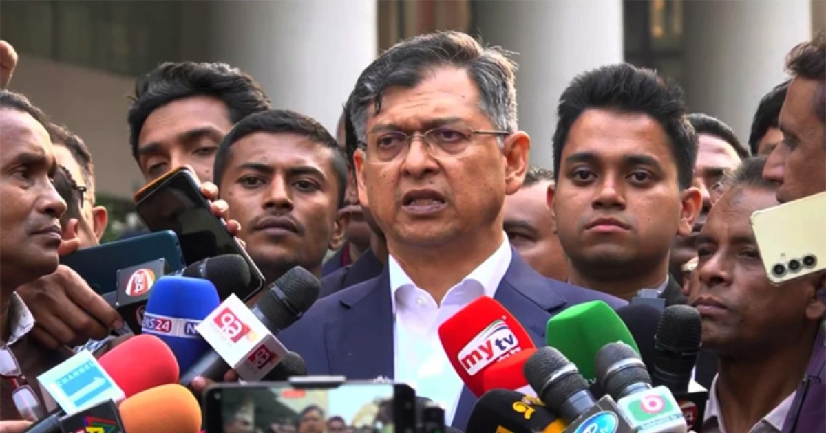 দাবি আদায়ের নামে মহাসড়ক বা সড়ক অবরোধ করলে কঠোর ব্যবস্থা : স্বরাষ্ট্রমন্ত্রী