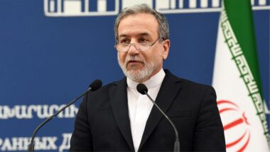 সংলাপের মাধ্যমে পাকিস্তান-আফগানিস্তানকে বিরোধ মেটানোর আহ্বান ইরানের