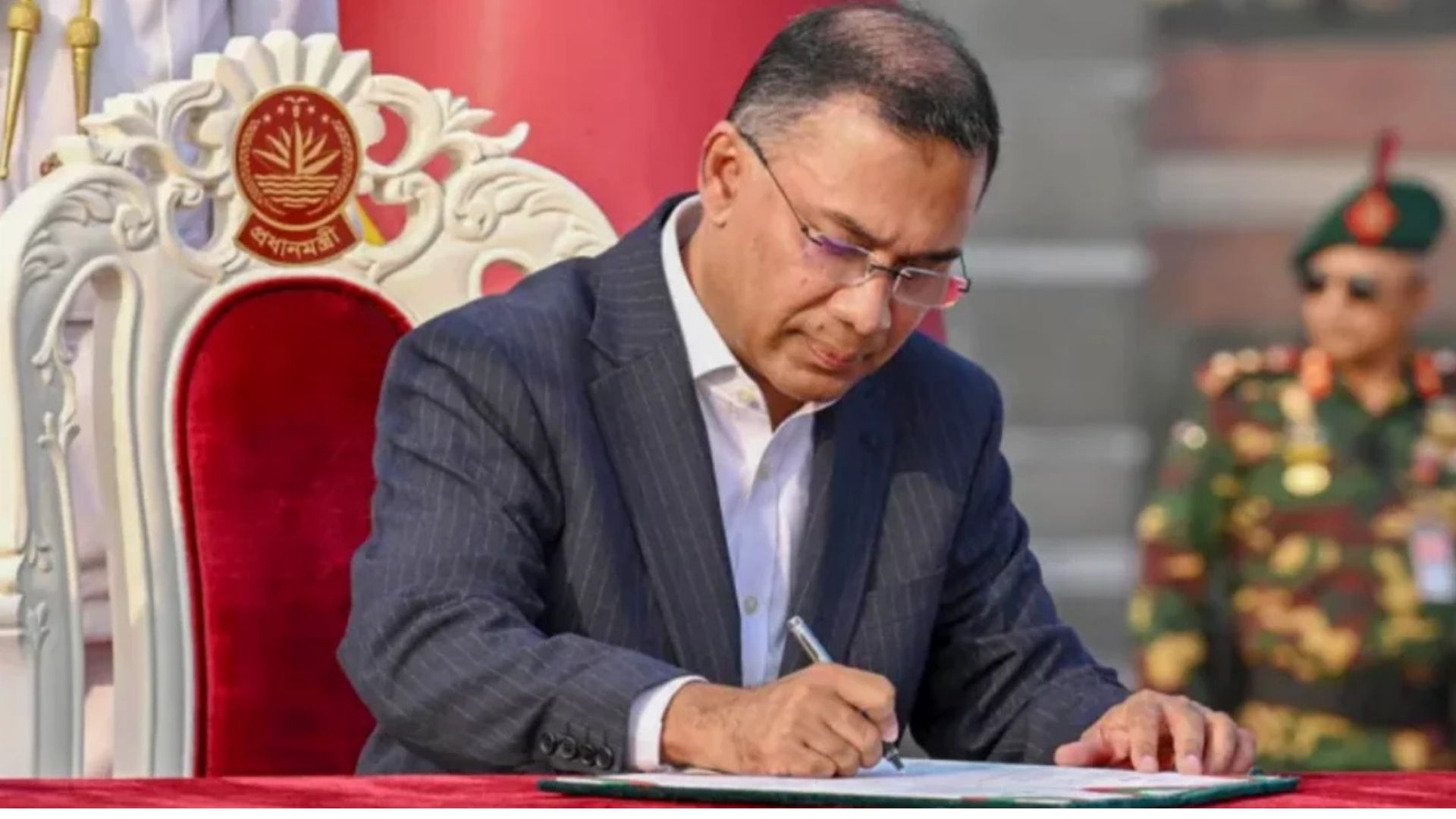 আজ সচিবালয়ে প্রথম অফিস করবেন নতুন প্রধানমন্ত্রী তারেক রহমান