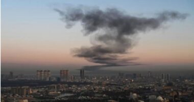 এবার ইরাকে মার্কিন সেনাদের আবাসন লক্ষ্য করে হামলা