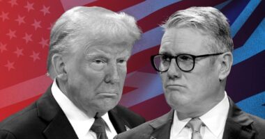 ইরানযুদ্ধে সহায়তা না করায় ব্রিটিশ প্রধানমন্ত্রীর ওপর চটলেন ট্রাম্প