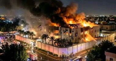 রিয়াদে মার্কিন দূতাবাসে ইরানের ড্রো ন হা ম লা