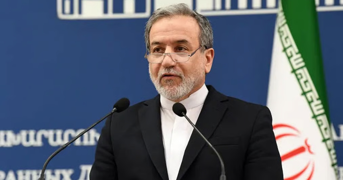 ট্রাম্প আমেরিকানদের সঙ্গে বিশ্বাসঘাতকতা করেছেন : ইরানের পররাষ্ট্রমন্ত্রী