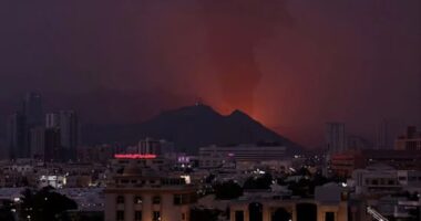 সংযুক্ত আরব আমিরাত ও কাতারে ফের ক্ষেপণাস্ত্র ও ড্রোন হামলা