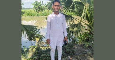 দুমকীতে মামলার ভয় দেখিয়ে চাঁদাবাজির অভিযোগ