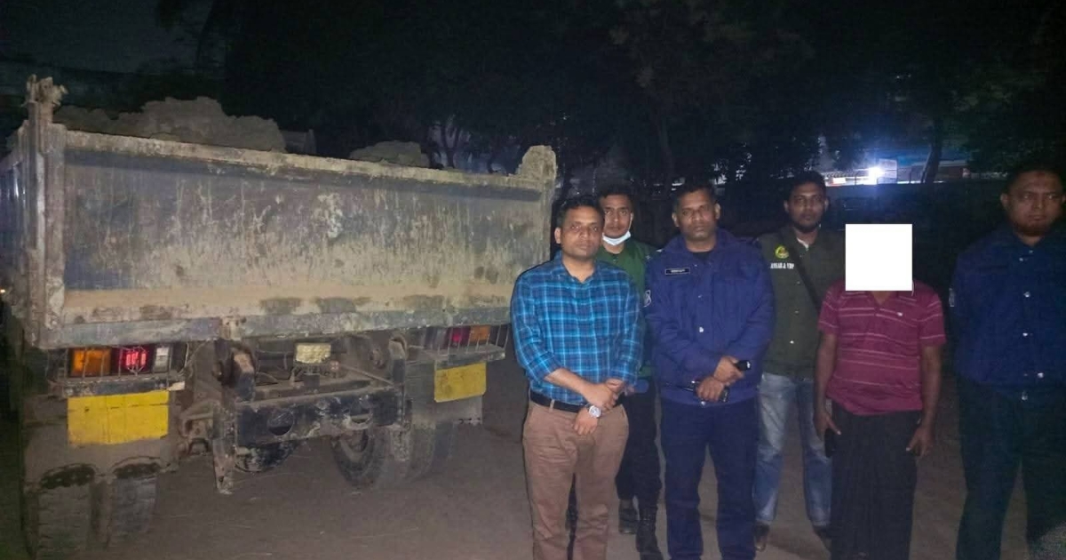 শিবপুরে অবৈধ পুকুর খনন ও মাটি পরিবহন : দেড় লাখ টাকা জরিমানা