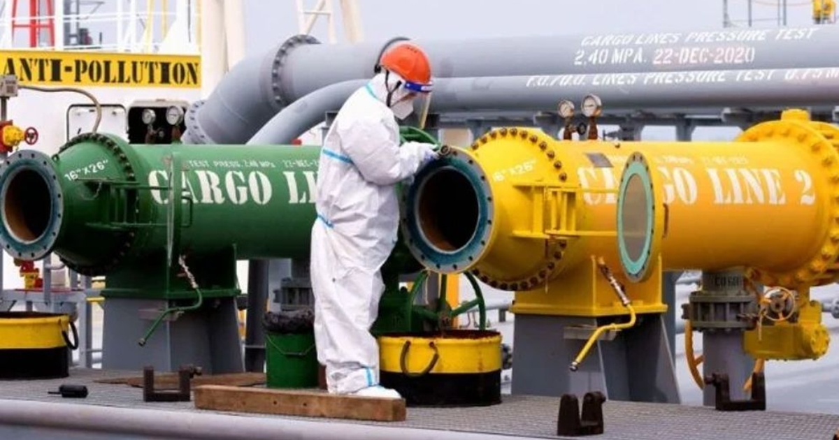 এবার ডিজেল ও পেট্রোল রফতানি বন্ধের নির্দেশ দিল চীন