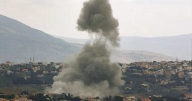 লেবানন সীমান্তে হামলায় ইসরায়েলের অর্থমন্ত্রীর ছেলে আহত