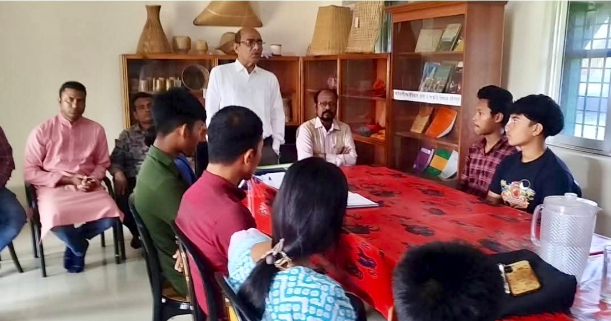 ডিএসকের উদ্যোগে কম্পিউটার প্রশিক্ষণে বদলাচ্ছে আদিবাসী তরুণদের ভবিষ্যৎ