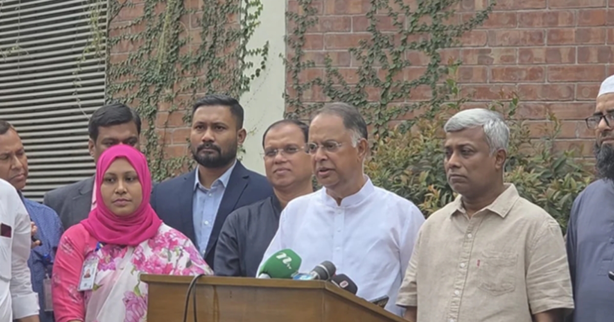 ‘দেশে সব ধরনের জ্বালানি তেলের পর্যাপ্ত মজুত রয়েছে, তাই সাধারণ মানুষের উদ্বিগ্ন হওয়ার কোনো কারণ নেই’ : জ্বালানিমন্ত্রী