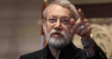 তেল শোধনাগারে হামলার জবাবে কঠোর পরিণতির হুঁশিয়ারি ইরানের