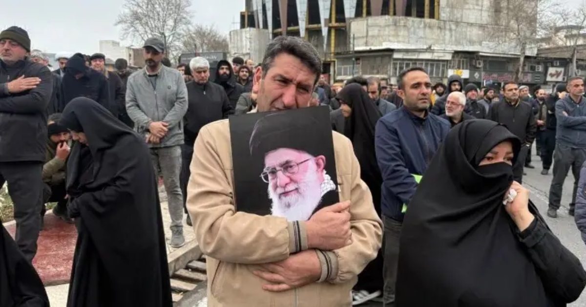 বড় যুদ্ধেও ইরানে সরকার পতন ‘কঠিন’: মার্কিন গোয়েন্দা প্রতিবেদন