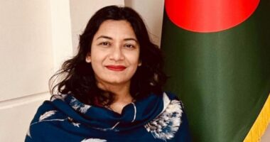 বাবার নির্বাচনি এলাকায় ‘অ্যাকশনের’ হুঁশিয়ারি ফখরুল কন্যার