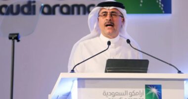 যুদ্ধ চলতে থাকলে বিশ্ব তেলবাজারে বিপর্যয়কর পরিণতি ডেকে আনবে : আরামকো’র সিইও