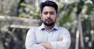 কারচুপির অভিযোগে হাইকোর্টে নাহিদ ইসলামের বিরুদ্ধে মামলা