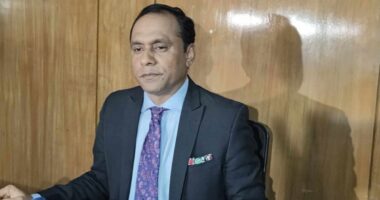 বিএনপির সব পদ থেকে পদত্যাগ করলেন কায়সার কামাল