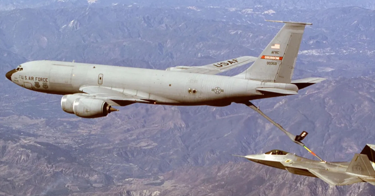 ইরানের বিরুদ্ধে যুদ্ধে ব্যবহার করা ইরাকে যুক্তরাষ্ট্রের রিফুয়েলিং বিমান বিধ্বস্ত