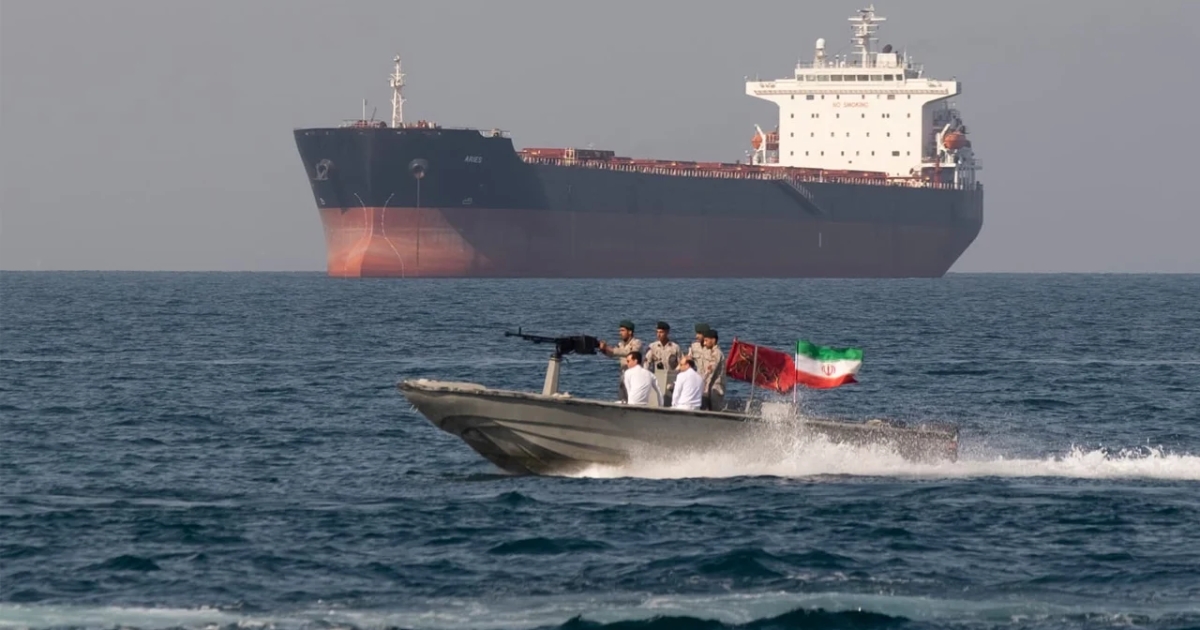 ইরানের অনুমতিতে হরমুজ প্রণালী পার হলো তুর্কি জাহাজ