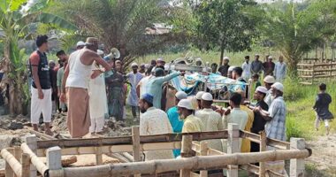 রামপালে ভয়াবহ সড়ক দুর্ঘটনায় নিহত ১৪ জনের জানাজা ও দাফন সম্পন্ন