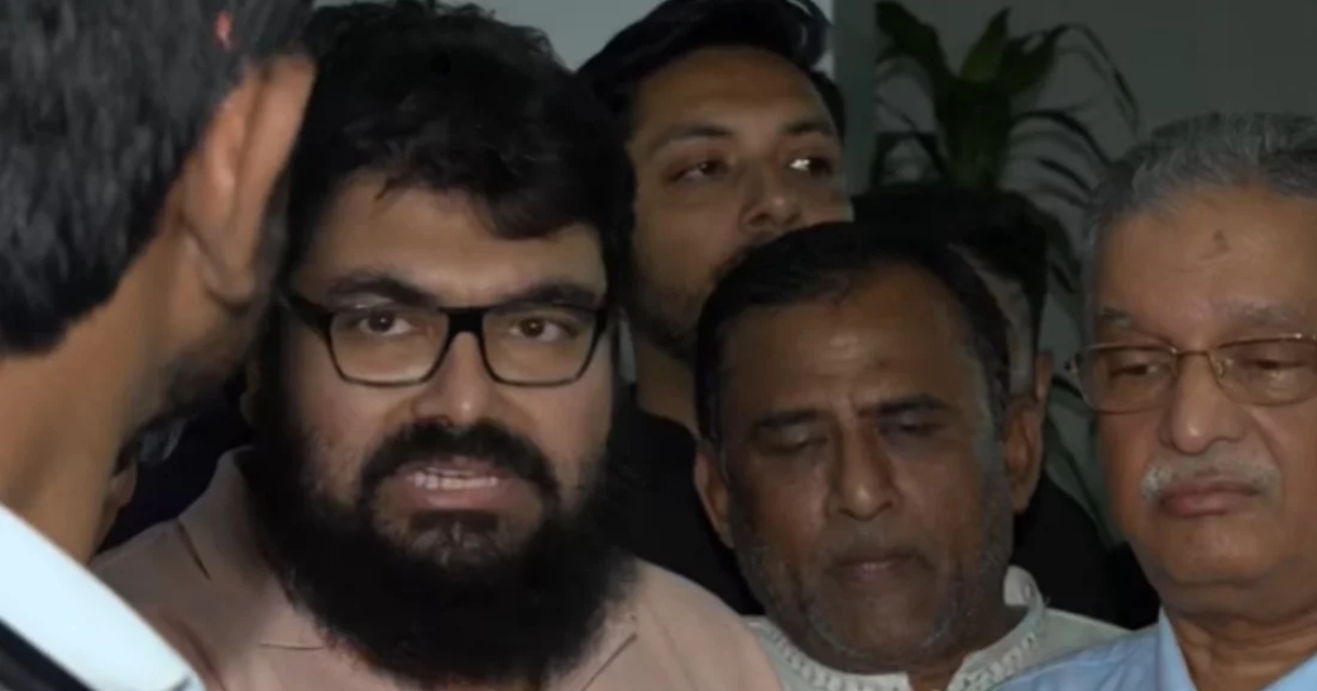 দেশবাসীর কাছে বাবার জন্য দোয়া চাইলেন মির্জা আব্বাসের ছেলে