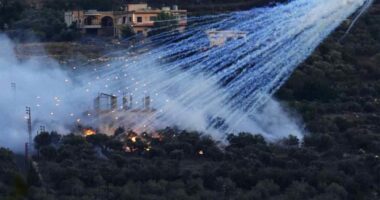 ‘রকেট বৃষ্টি’তে ইসরাইলি বাহিনীকে গুঁড়িয়ে দেয়ার দাবি হিজবুল্লাহর