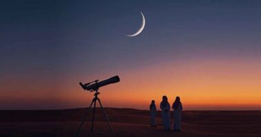 চাঁদ দেখা যায়নি, সৌদি আরবে ঈদ শুক্রবার