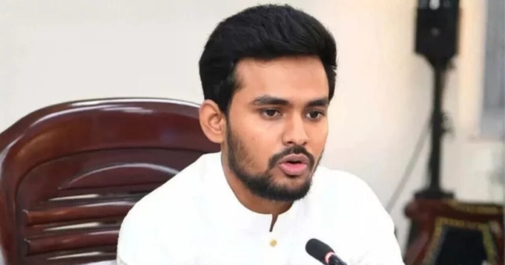 কেউ বেশি ভাড়া নিচ্ছে না, সবাই ফেরেশতা হয়ে গেছে : আসিফ মাহমুদ