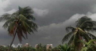 ঢাকা ও আশপাশে দুপুরের মধ্যে ঝড়ের আভাস
