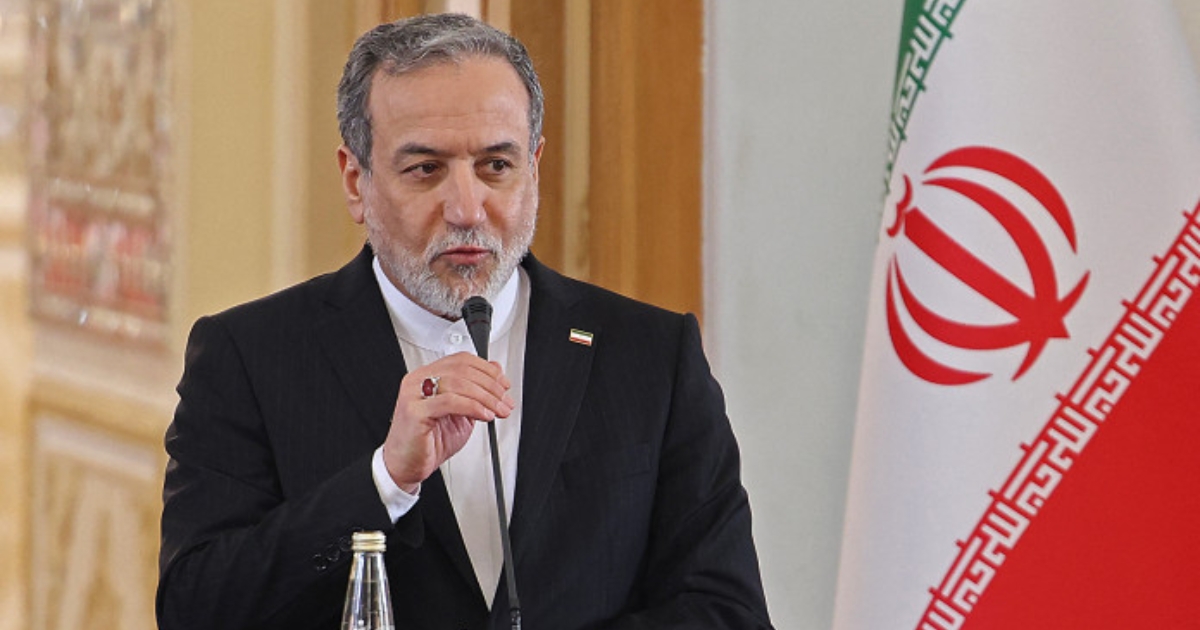 যুক্তরাষ্ট্রকে ব্রিটিশ ঘাঁটি ব্যবহার করতে দেয়াকে ‘আগ্রাসন’ হিসেবে দেখা হবে, ইরানের হুঁশিয়ারি