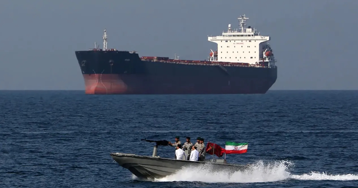 হরমুজ পারাপারে জাহাজপ্রতি ২০ লাখ ডলার নিচ্ছে ইরান