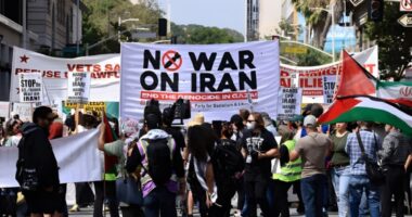 ৯২ শতাংশ মার্কিন নাগরিক ইরান যুদ্ধ শেষের পক্ষে