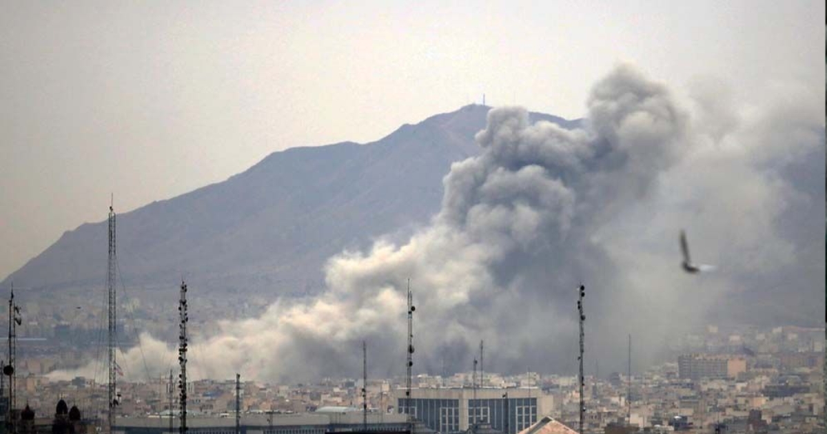 ট্রাম্পের নতুন ফাঁদে আরবরা, যুদ্ধ বন্ধে `দিতে হচ্ছে’ ৫ ট্রিলিয়ন ডলার