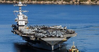 মধ্যপ্রাচ্য থেকে ফেরত গেলো বৃহত্তম মার্কিন রণতরি জেরাল্ড আর. ফোর্ড