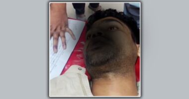 আওয়ামী লীগ কর্মীর নেতৃত্বে ছাত্রদল নেতাকে কুপিয়ে জখম