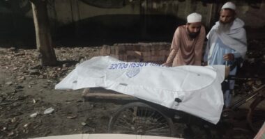 ক্রিকেট খেলাকে কেন্দ্র করে বিরোধ : ব্যাটের আঘাতে চা দোকানি নিহত