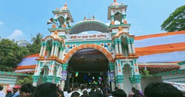 মুন্সিগঞ্জের শেখরনগরে ৫৩১ বছরের ঐতিহ্যবাহী রক্ষা কালী পূজা শুরু