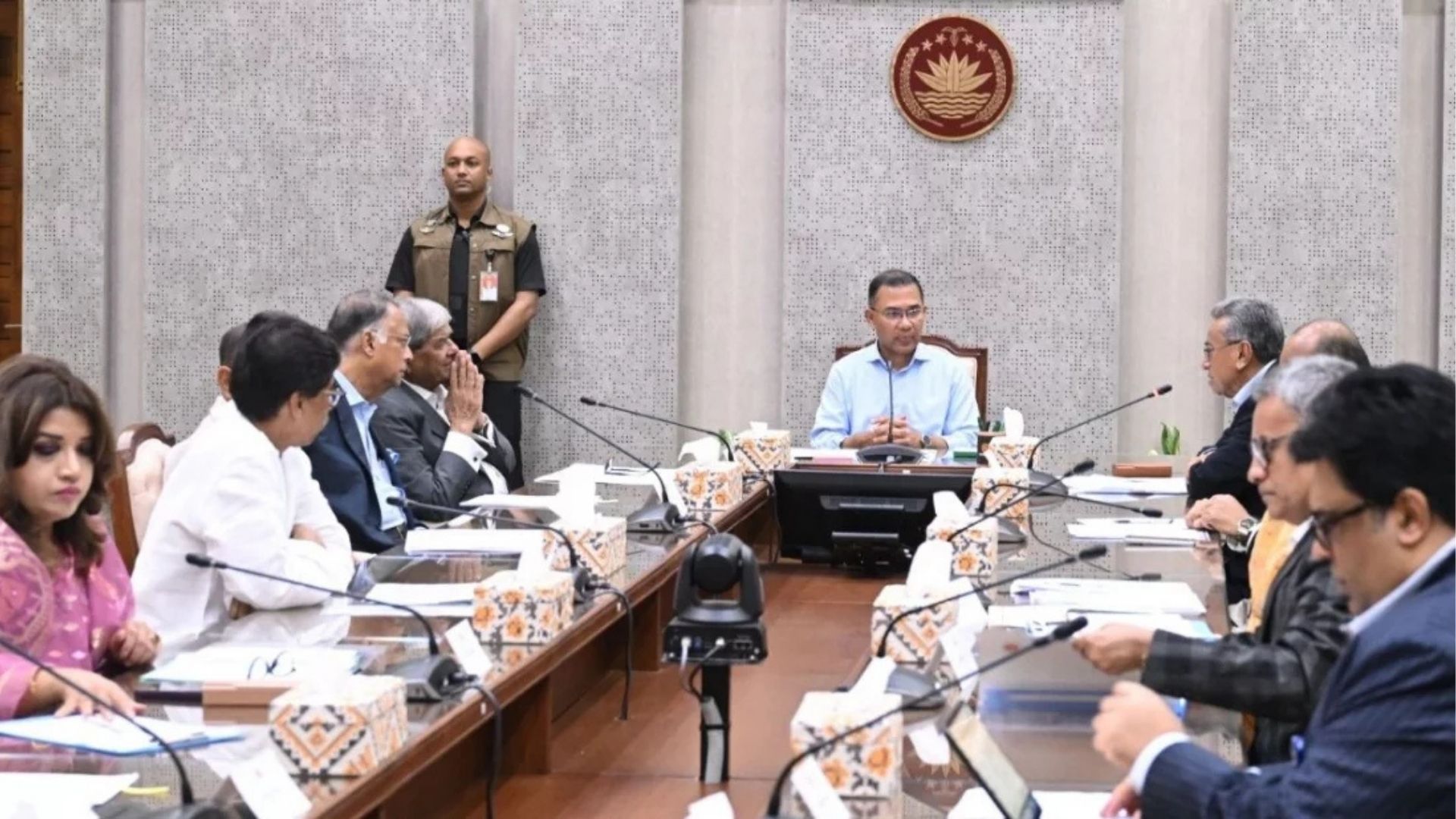 প্রধানমন্ত্রীর সভাপতিত্বে ‘জ্বালানি পরিস্থিতি’ নিয়ে বিশেষ বৈঠক