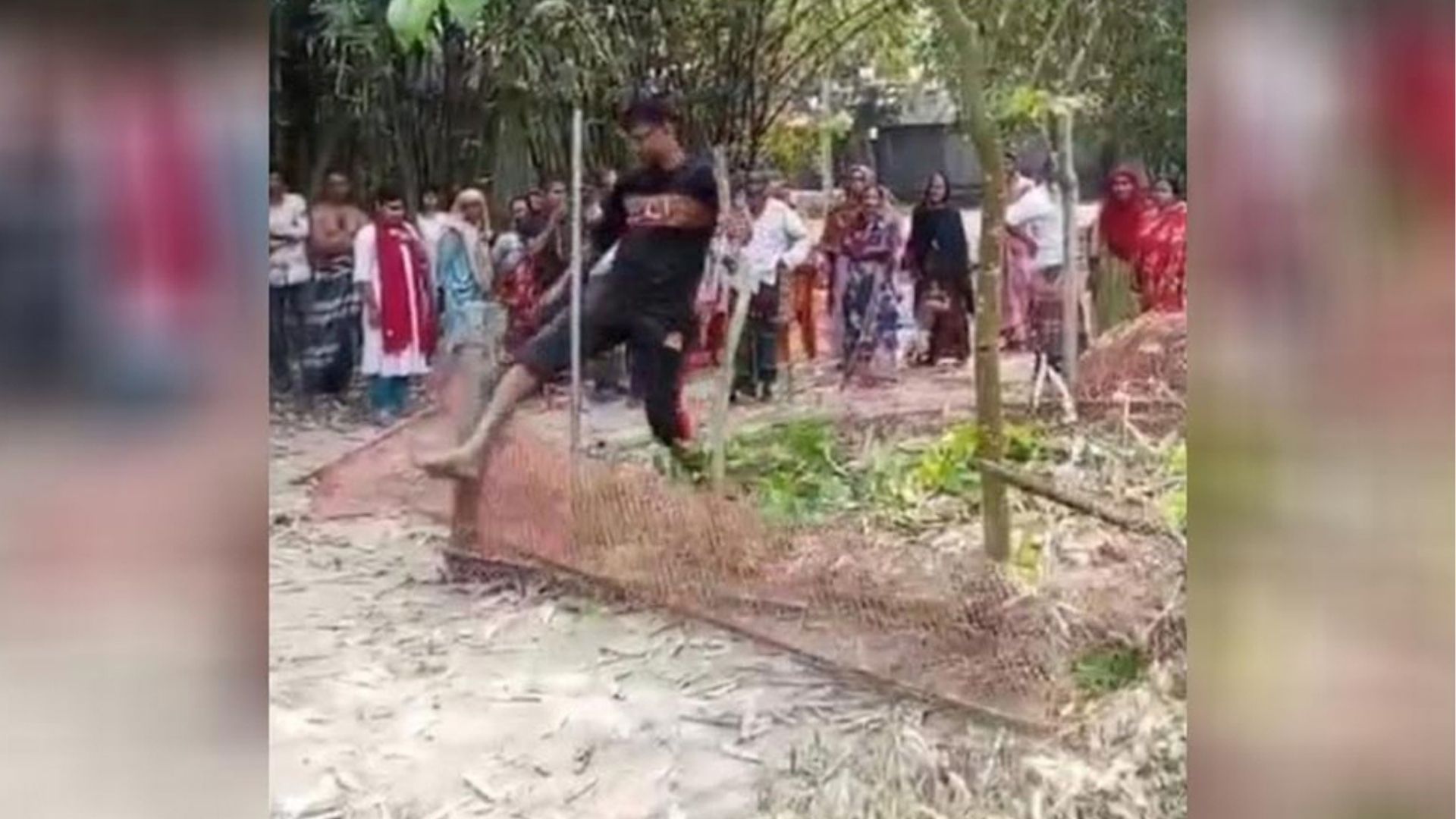 জমির ভাগ কম পাওয়ায় বাবার কবরে ছেলের ভাঙচুর