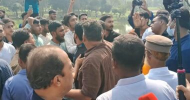 স্মৃতিসৌধে জাপার নেতাকর্মীদের সঙ্গে ছাত্রশক্তির নেতাকর্মীদের হট্টগোল