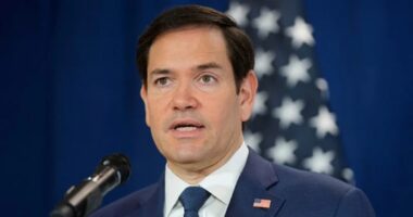 বাংলাদেশের স্বাধীনতা দিবসে শুভেচ্ছা জানালেন মার্কিন পররাষ্ট্রমন্ত্রী