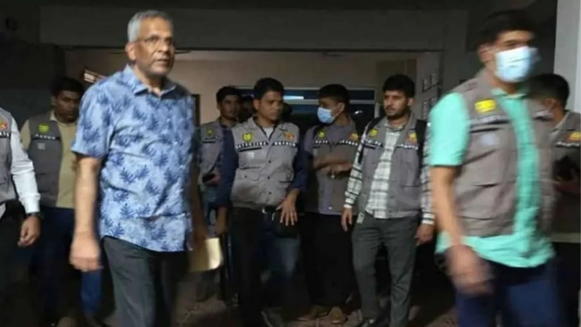 ডিজিএফআইয়ের সাবেক মহাপরিচালক শেখ মামুন খালেদ আটক