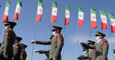 মার্কিন স্থল অভিযানের শঙ্কা, প্রস্তুত ইরানের ১০ লাখ সেনা