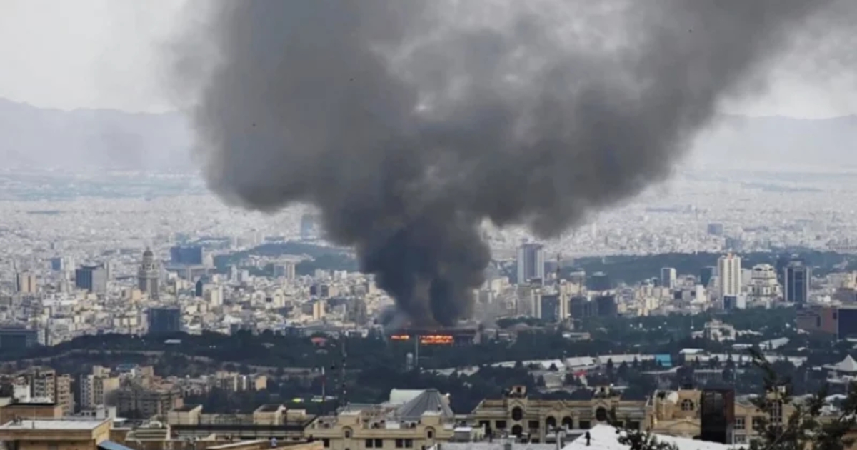 সৌদিতে একের পর এক ক্ষেপণাস্ত্র হামলা